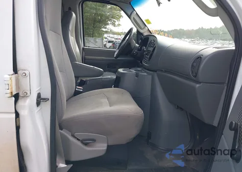 2006 Ford E-250 Commercial/Recreational z USA, uszkodzony, nr VIN 1FTNE24L66HA99392